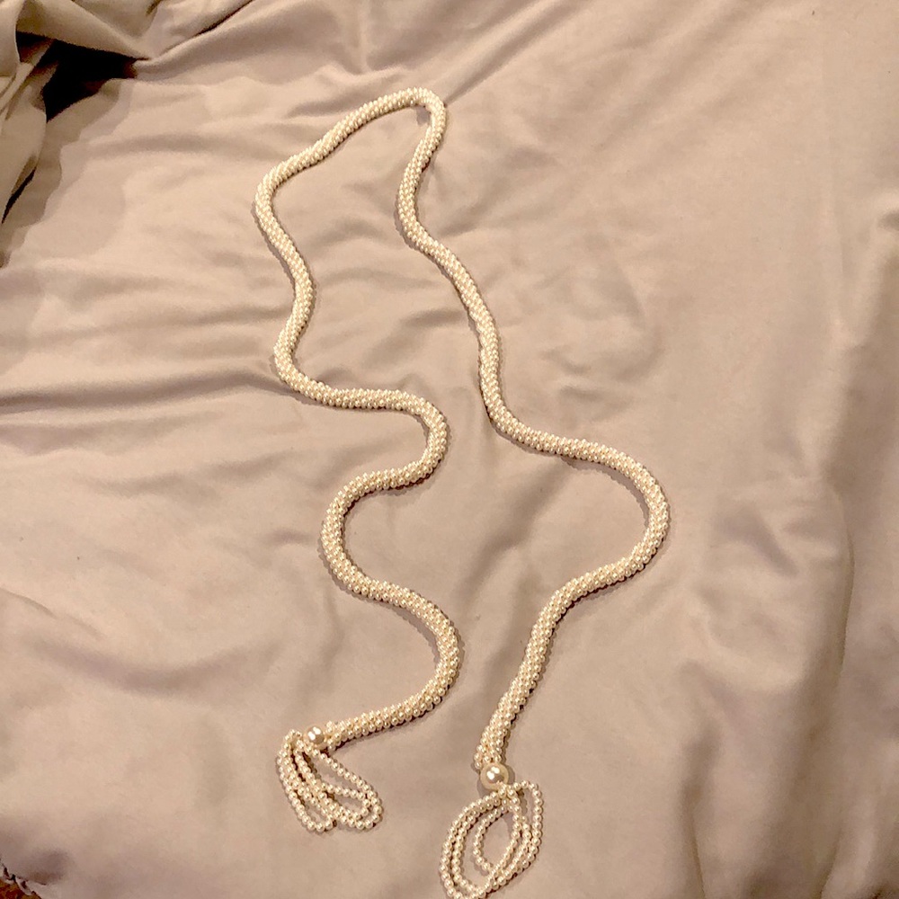 Vintage pearl belt